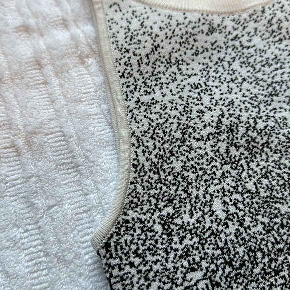 Body Contour Tank - Picture 4 of 8